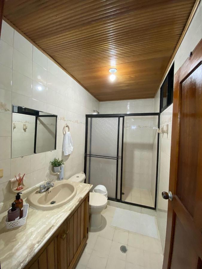 Habitaciones Independientes Cerca Al Aeropuerto 3 Cartagène Extérieur photo