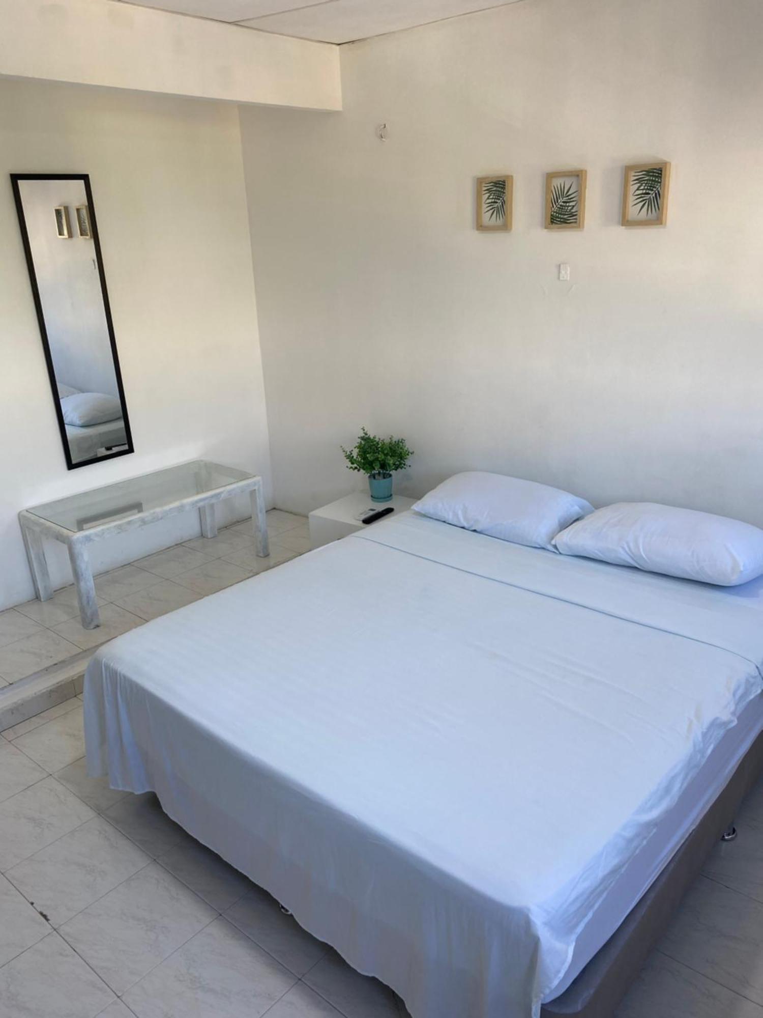 Habitaciones Independientes Cerca Al Aeropuerto 3 Cartagène Extérieur photo