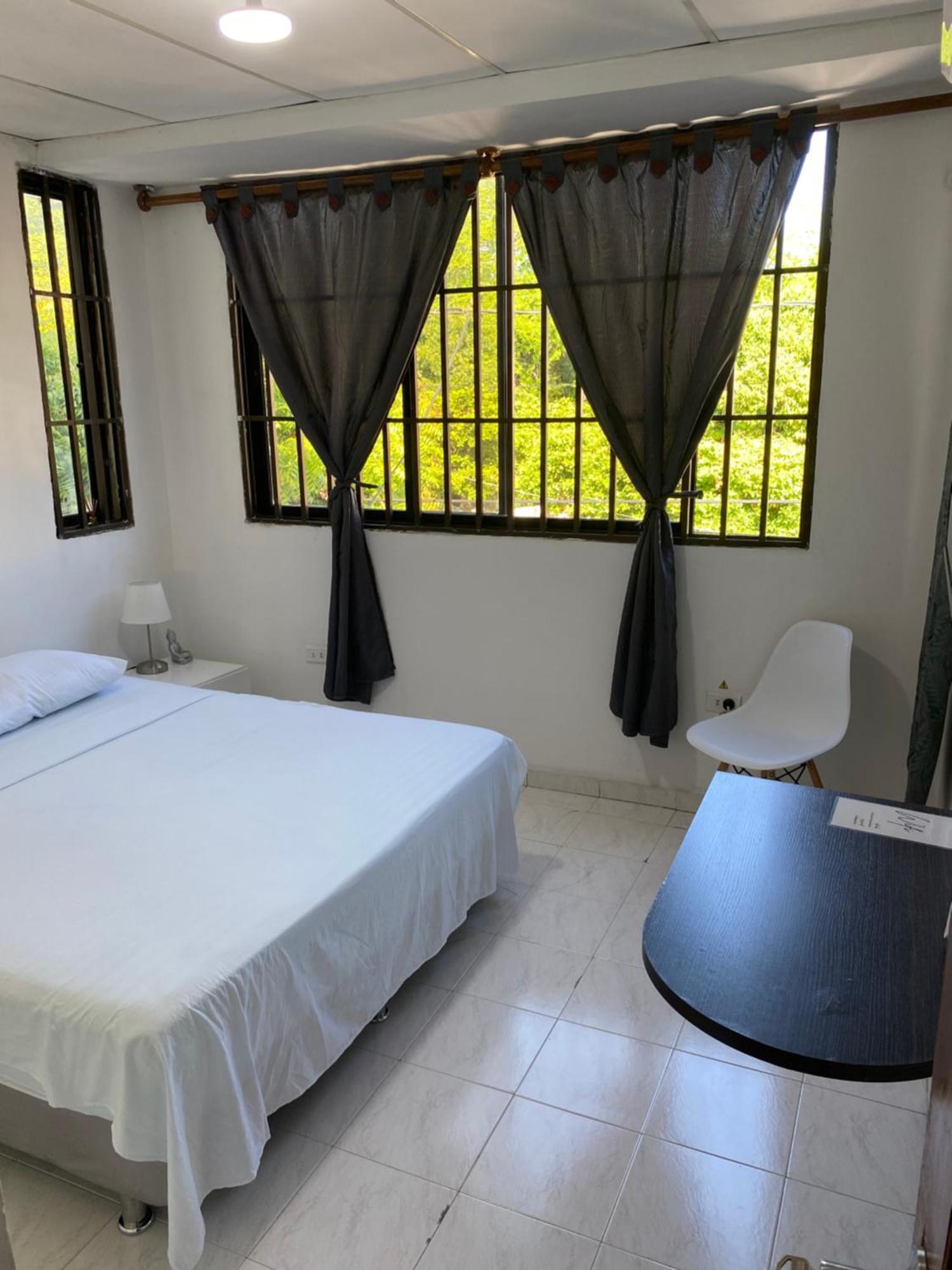 Habitaciones Independientes Cerca Al Aeropuerto 3 Cartagène Extérieur photo